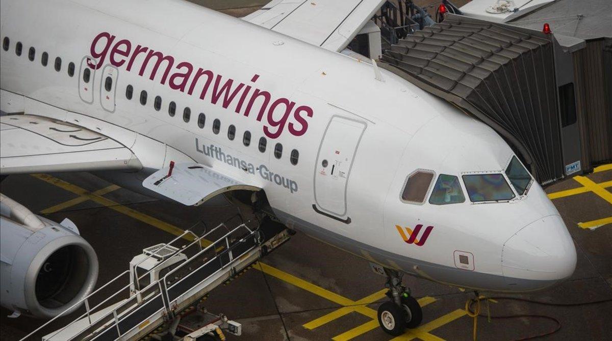 undefined53055079 cologne  germany   16 10 2014    file    a parked germanwing200407181941