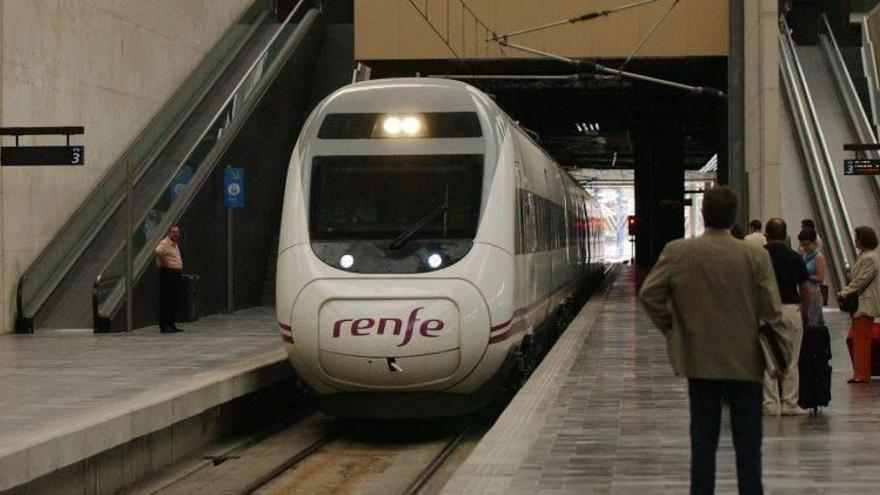 Adif ratifica contratos por 47 millones para la línea Zaragoza-Sagunto