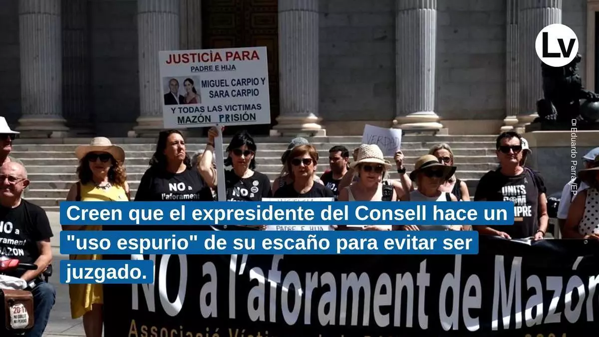 Víctimas de la dana llevan al Congreso la petición de retirar el aforamiento a Mazón para que sea juzgado