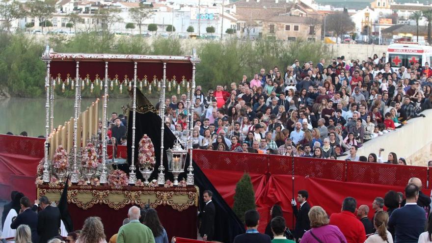 Cuando una procesión se convierte en una ‘bofetá’ de cariño