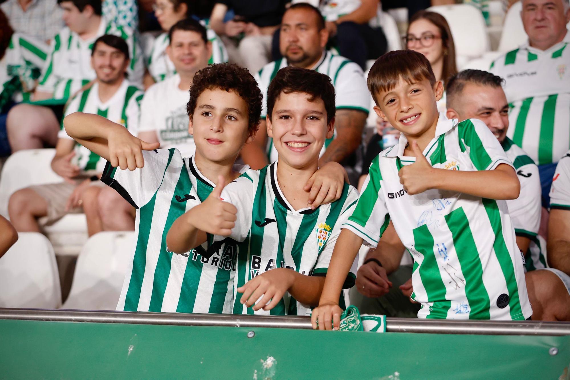 Córdoba CF-Cultural Leonesa | Las imágenes de la afición en El Arcángel