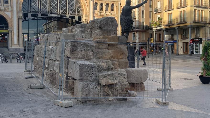 Las Murallas Romanas de Zaragoza se vallan para evitar que se conviertan en una grada durante las procesiones