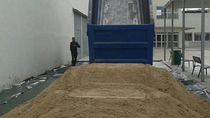 Arena para una nueva pista de voley-playa