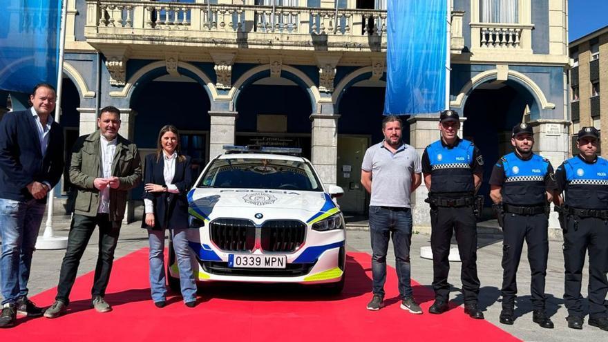 La Policía Local de Laviana se refuerza con un nuevo vehículo