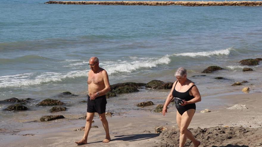 Muere un hombre de 81 años con síntomas de ahogamiento en una playa de Santa Pola