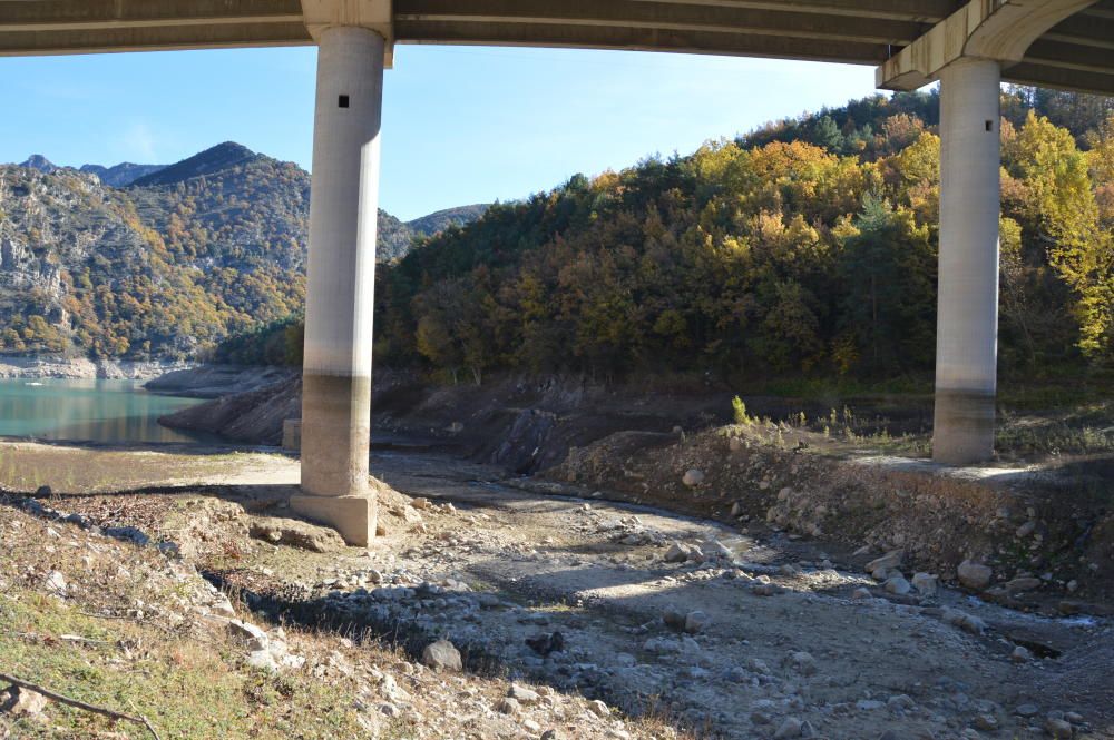 Poca aigua al pantà de la Baells