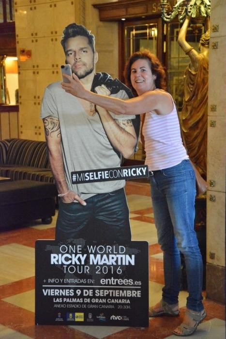 RICKY MARTIN HOTEL SANTA CATALINA