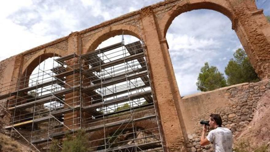 Comienza la restauración del acueducto de los Cincos Ojos de Aspe