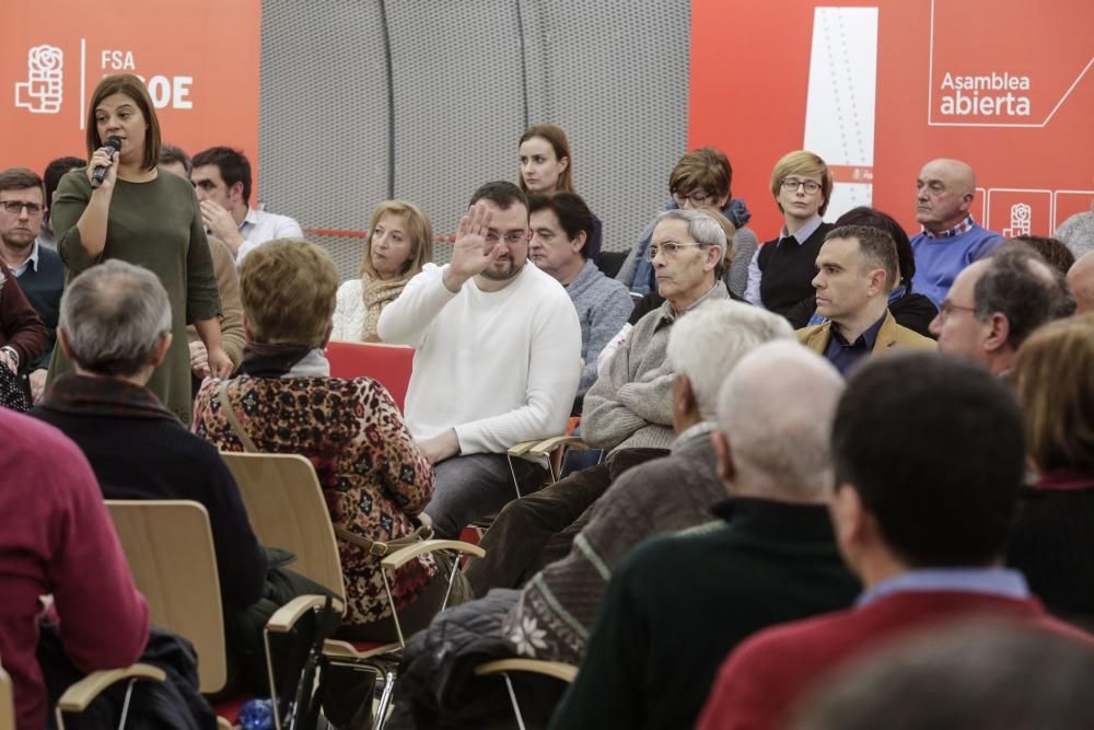 Asamblea abierta del PSOE en Oviedo