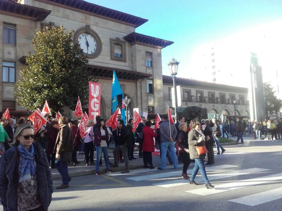 Manifestación contra la LOMCE en Oviedo