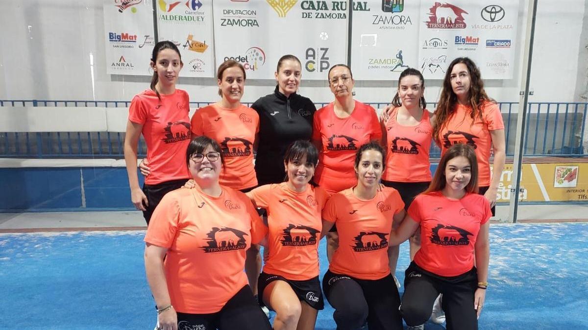 Equipo de categoría Grand Slam del Club Pádel Duero.