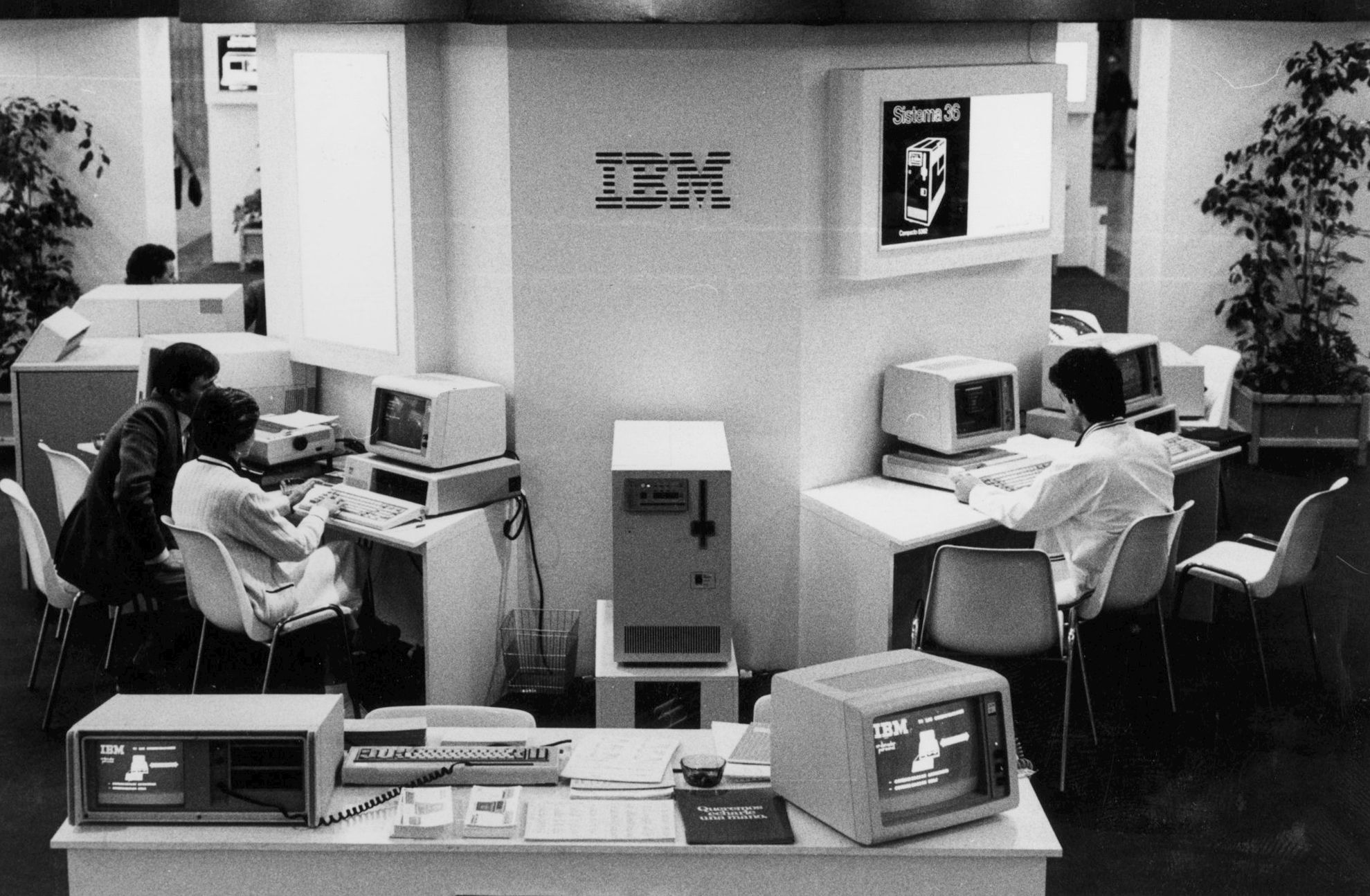 Así era la planta valenciana de IBM en los años 80 y 90