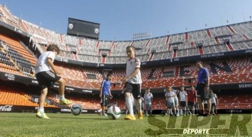 Si participaste en 'Yo pisé Mestalla' búscate en nuestra galería del martes