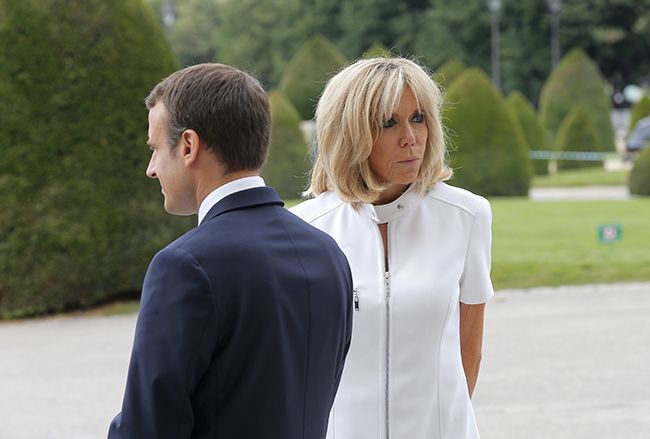 Brigitte Macron junto a Emmanuel Macron en París