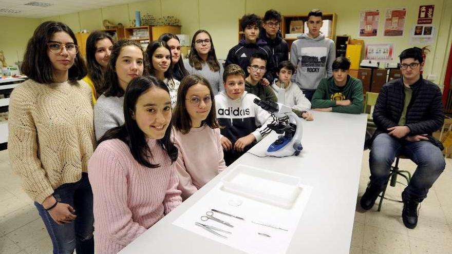 Estudiantes que participaron en la elaboración de la conferencia. // Bernabé/Javier Lalín