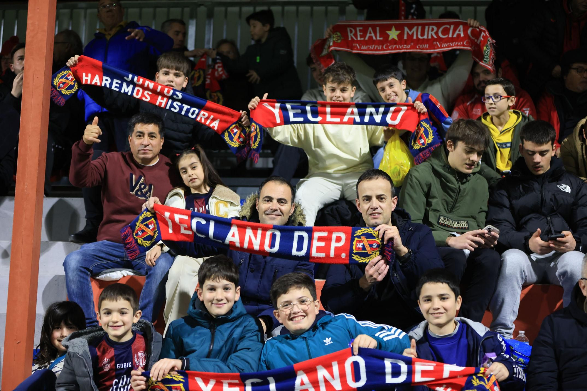 El derbi regional entre el Yeclano Deportivo y el Real Murcia, en imágenes
