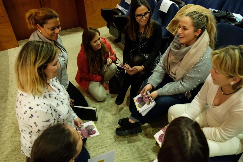 Mujeres directivas comparten sus experiencias en el Club Diario