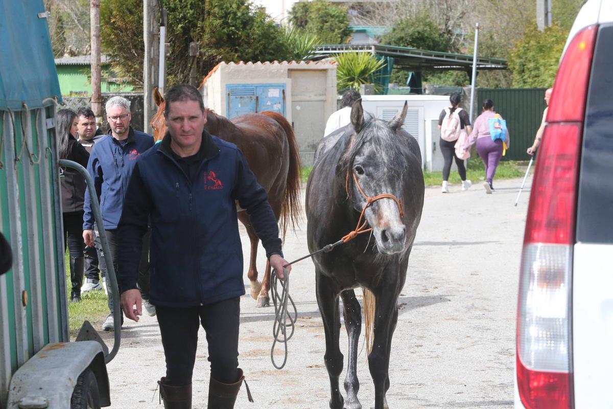 Participantes en la XIII Xuntaza Cabalar pola Costa