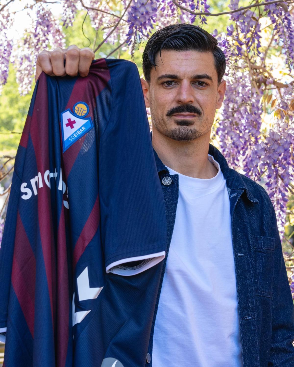 Sergio Álvarez.