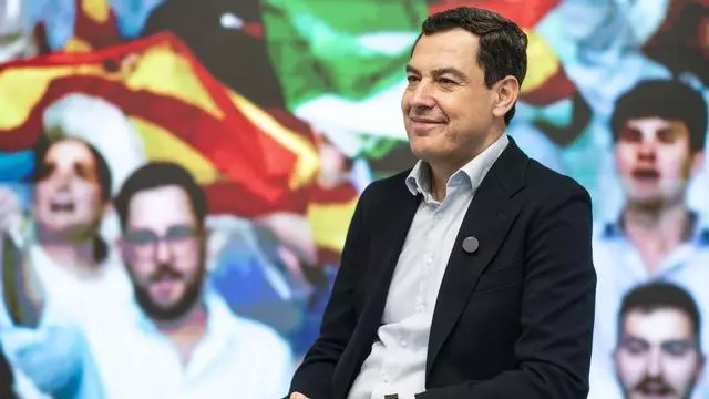 VÍDEO | Entrevista a Juanma Moreno: "ADIF está tardando en asumir responsabilidades por Adamuz"