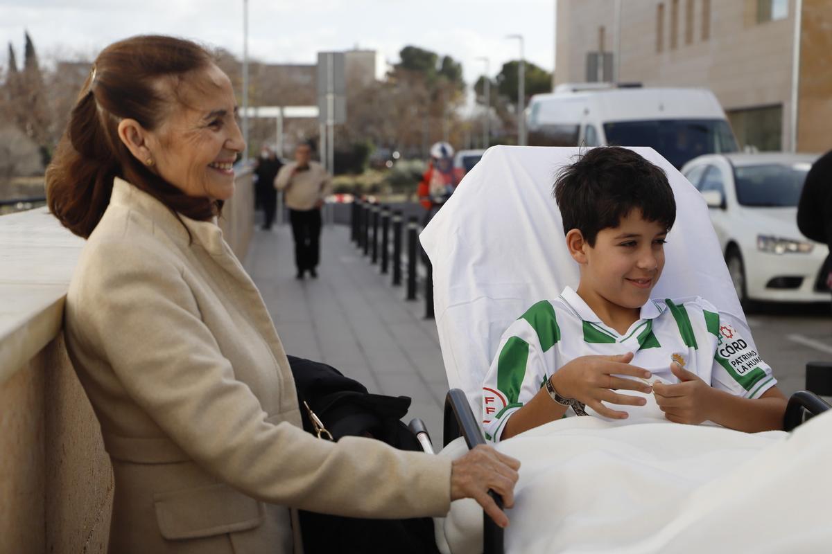 Dos menores que viajaban en el Alvia accidentado en Adamuz salen del hospital Reina Sofia de Córdoba