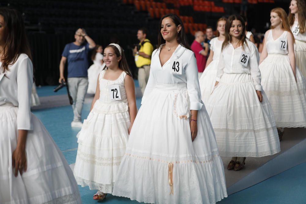 Ensayo de las candidatas a fallera mayor 2019 en la Fonteta