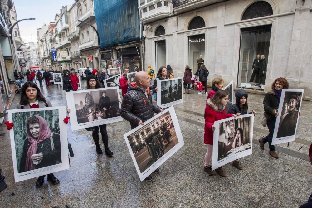 La muestra "O Vigo que [NON] sorrí" toma la calle