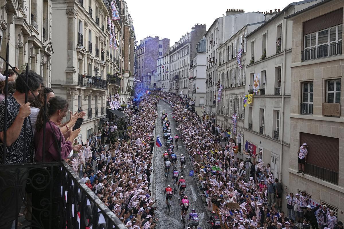 La etapa 21 del Tour de Francia subió a Montmartre