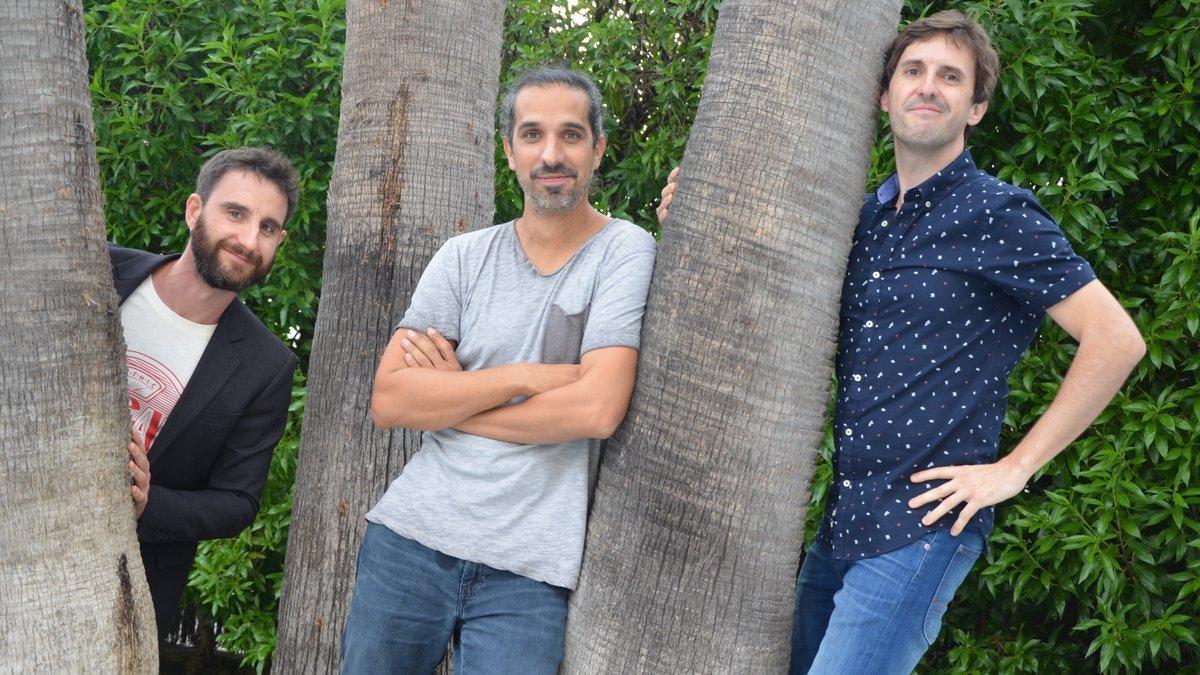 Dani Rovira, Javier Ruiz Caldera y Julián López, tras la presentación de 'Superlópez' en Sitges