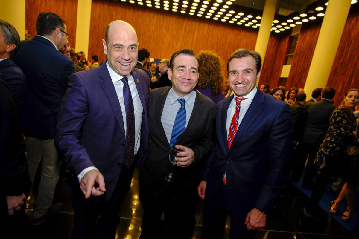 Echávarri condiciona la cesión del estadio a que el IVF cumpla el pacto accionarial