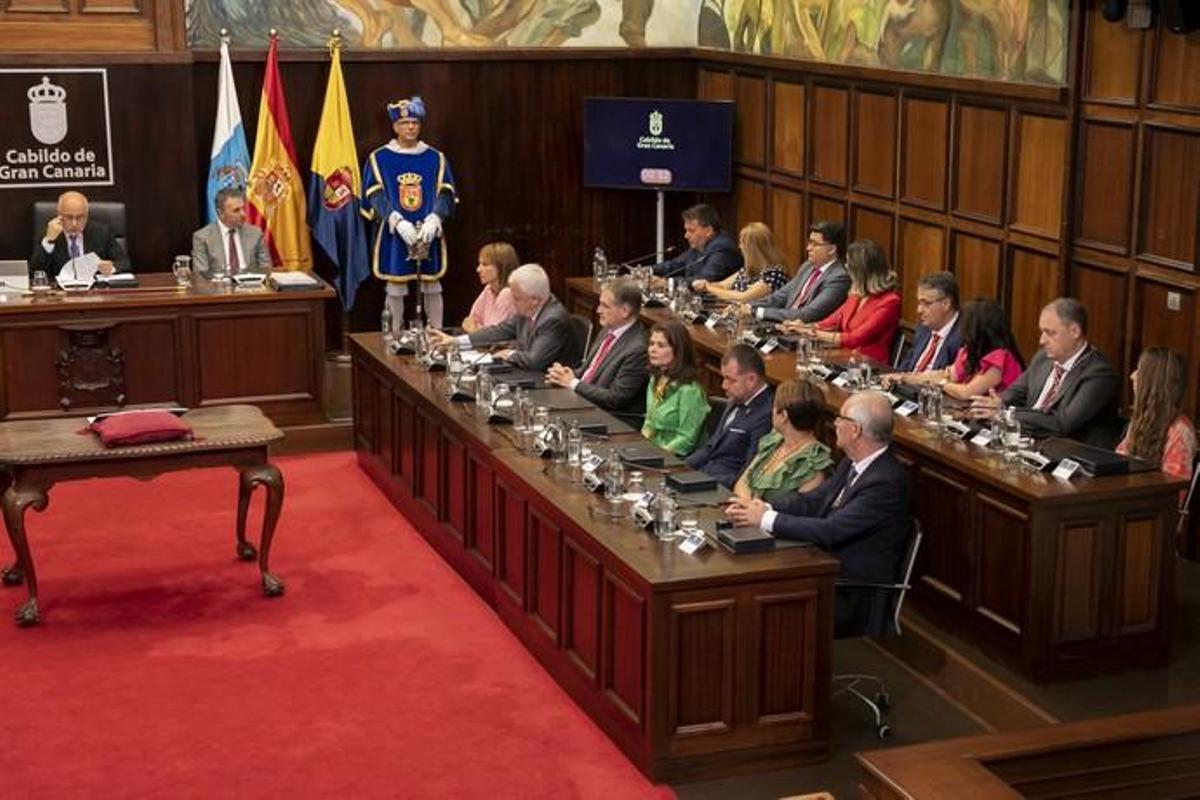 22.06.19. Las Palmas de Gran Canaria. El Cabildo de Gran Canaria celebra el pleno de constitución de la nueva corporación, con Antonio Morales como presidente, al haber sido el candidato más votado. Foto Quique Curbelo  | 22/06/2019 | Fotógrafo: Quique Curbelo