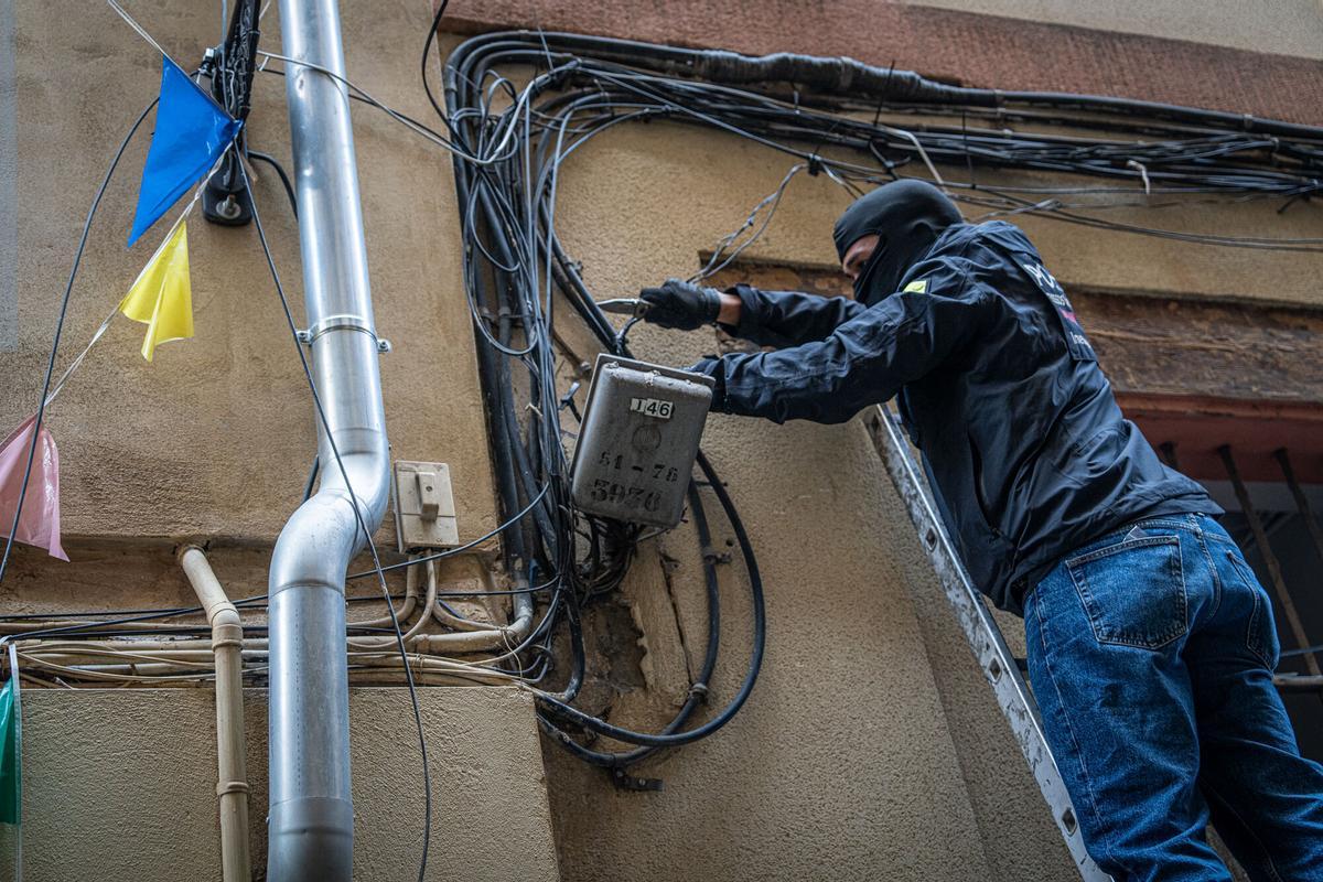 Macrooperación policial contra el tráfico de droga en el centro de Barcelona