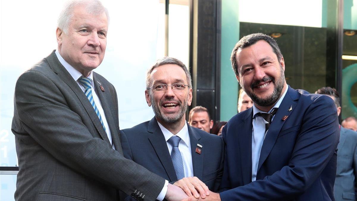 zentauroepp44274597 germany s horst seehofer  italy s matteo salvini and austria180712085908