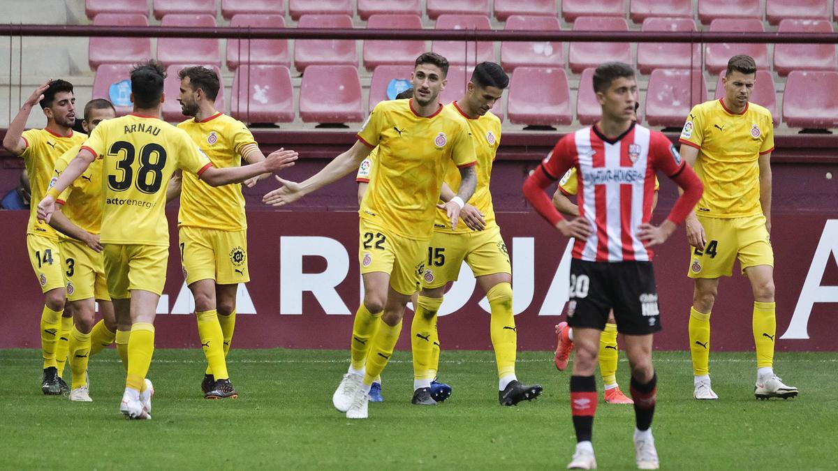 Els jugadors del Girona celebren u ndels gols que van marcar al Nuevo Las Gaunas contra la UD Logronyès (1-4). | LOF