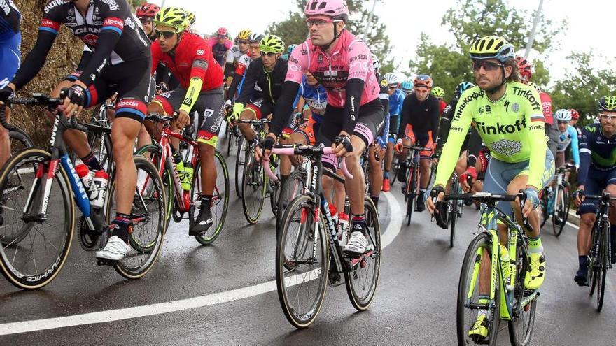 Wellens se lleva la victoria y Dumoulin es más líder del Giro