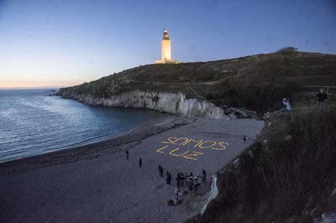 Mensajes por la paz en la arena de A Coruña