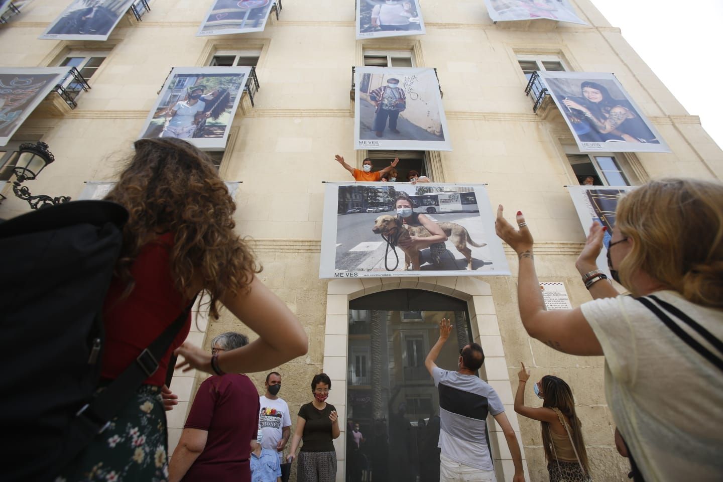 Exposición al aire libre en Alicante "Me Ves, en comunidad. Fotógraf@s con discapacidad"