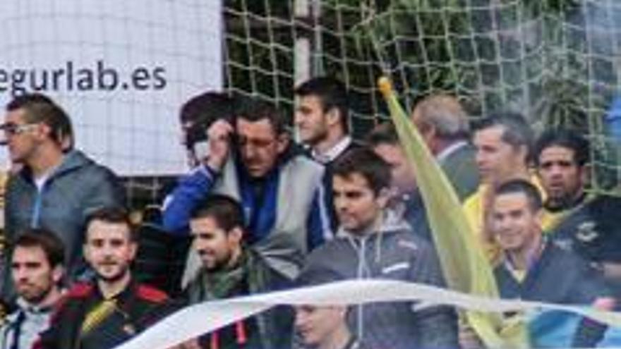 El Orihuela espera el apoyo masivo  de la afición para vencer al líder Muro