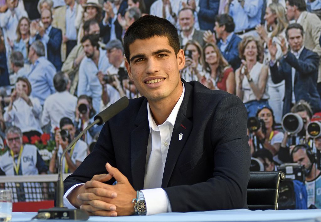 Carlos Alcaraz, en el recibimiento oficial tras su victoria en el Masters de Madrid