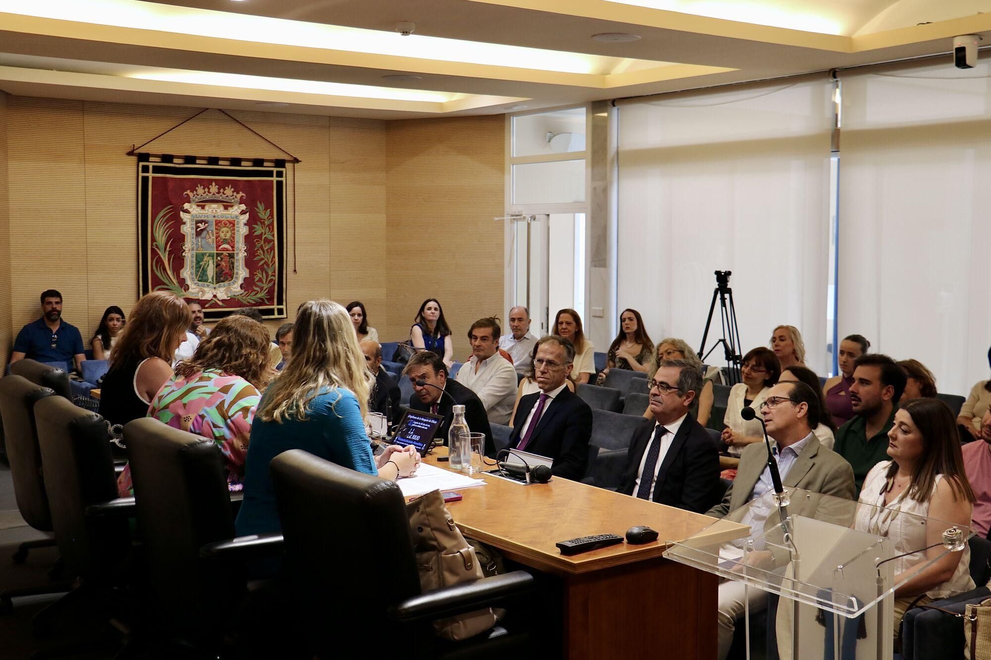 El Colegio de Abogacía honra 25 años de turno de oficio, en imágenes