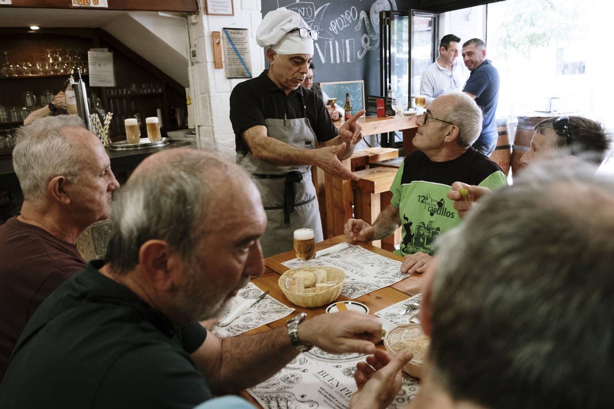 El gallego del bar Mora rescata la centenaria bodega Sant Antonio