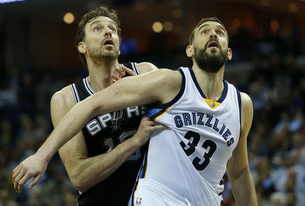 San Antonio Spurs - Memphis Grizzlies Basketball