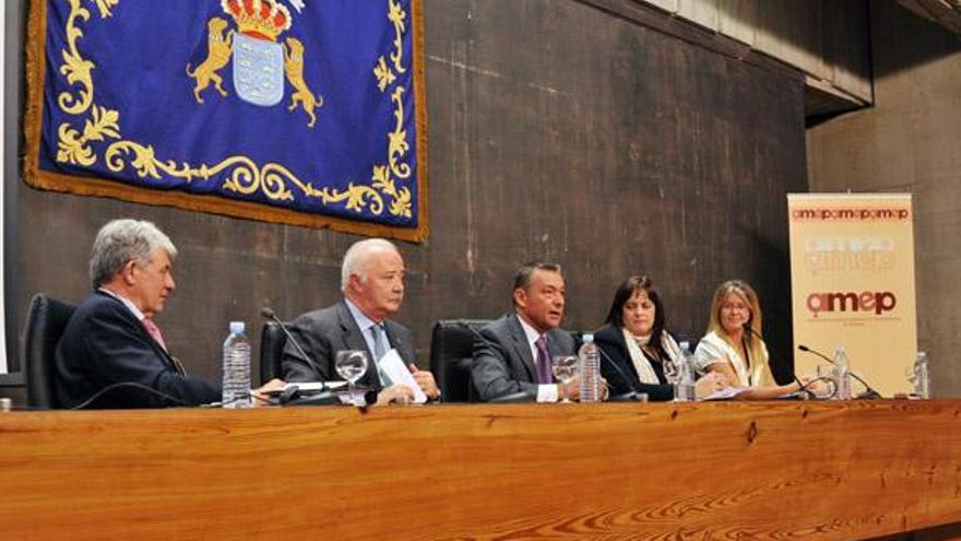 CC da por hecho el pacto con el PSC en el Cabildo de Tenerife