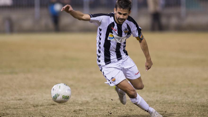 El capitán Jordi Marenyà, el primero en renovar por el Castellón