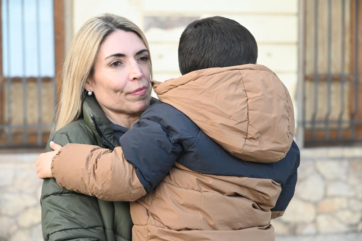La familia lleva esperando año y medio una resolución para poder contar con el recurso.