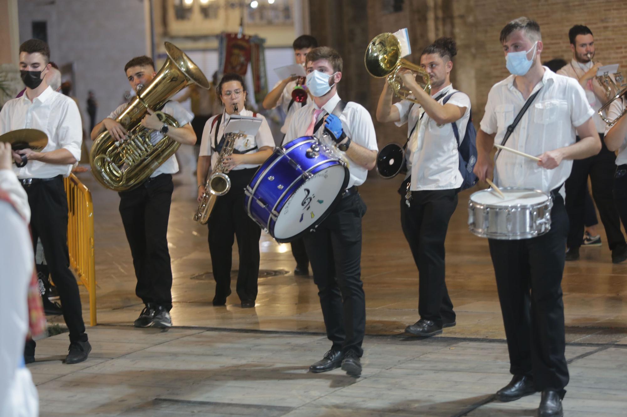 Búscate en el segundo día de Ofrenda por la calle de Caballeros (entre las 21.00 y las 22.00 horas)