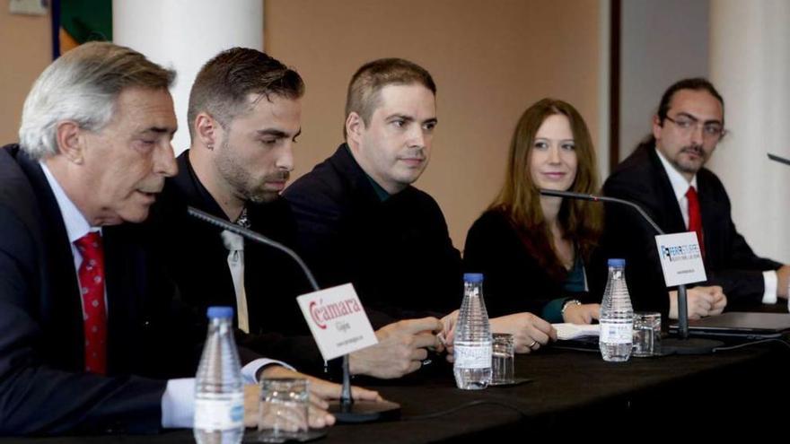 Por la izquierda, Álvaro Muñiz, David Matesanz, José María Arévalo, Libertad Gómez y Jonathan Gutiérrez.