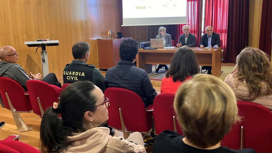 La administración online se acerca en Valga  | FDV