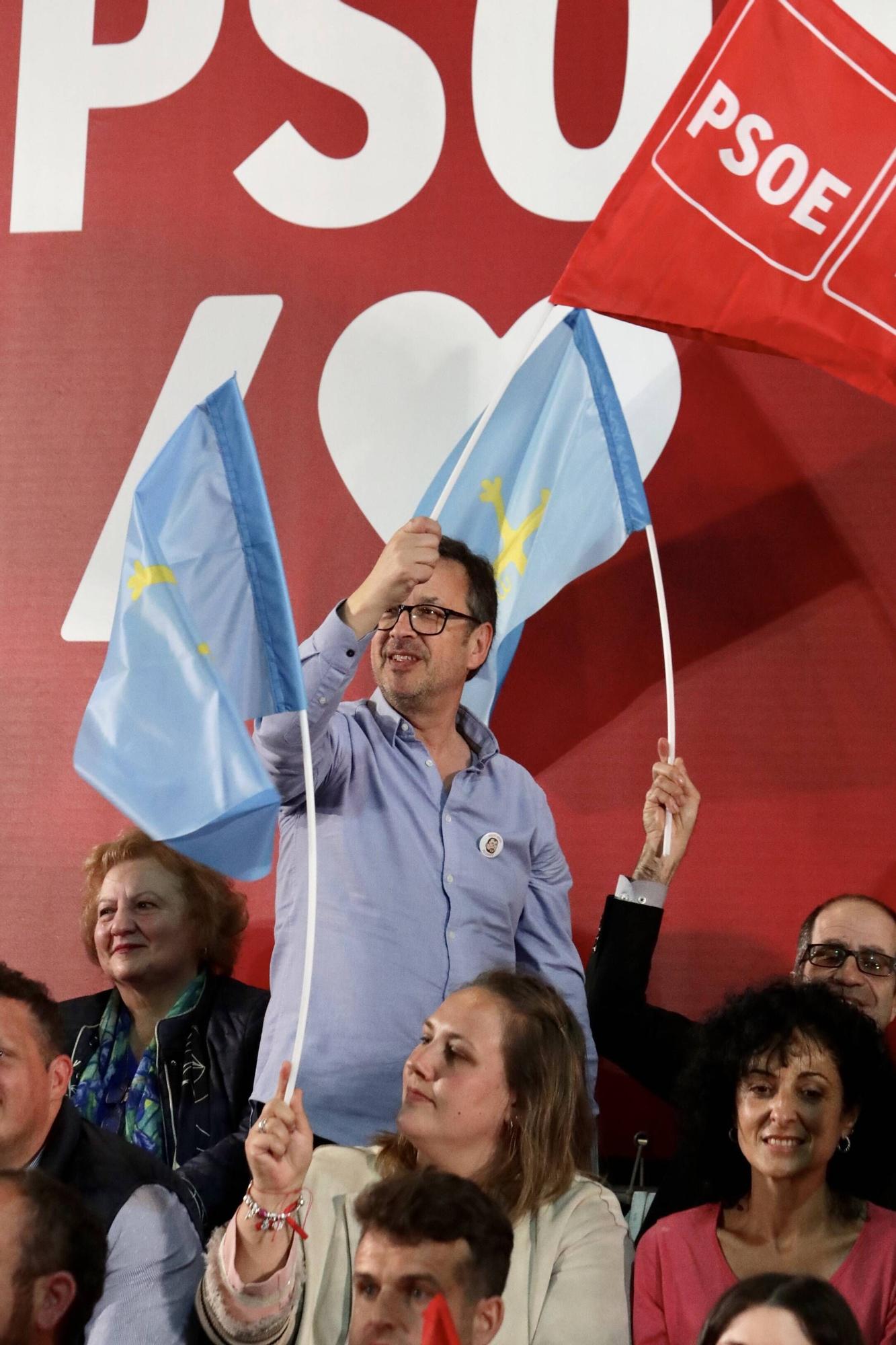 El mitin de Pedro Sánchez junto a Adrián Barbón en Gijón, en imágenes