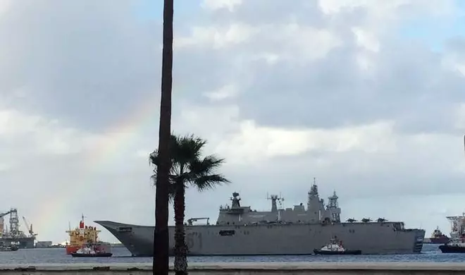 El portaaviones Juan Carlos I entra en el Puerto de La Luz y de Las Palmas para las maniobras Gruflex